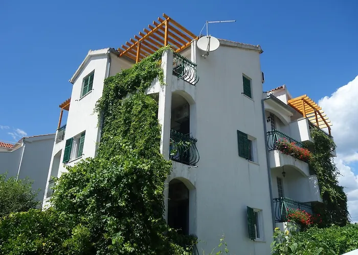 Apartments Nada