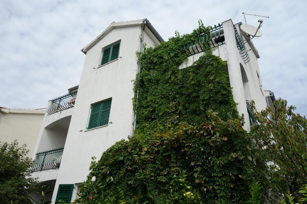 Apartment Nada *