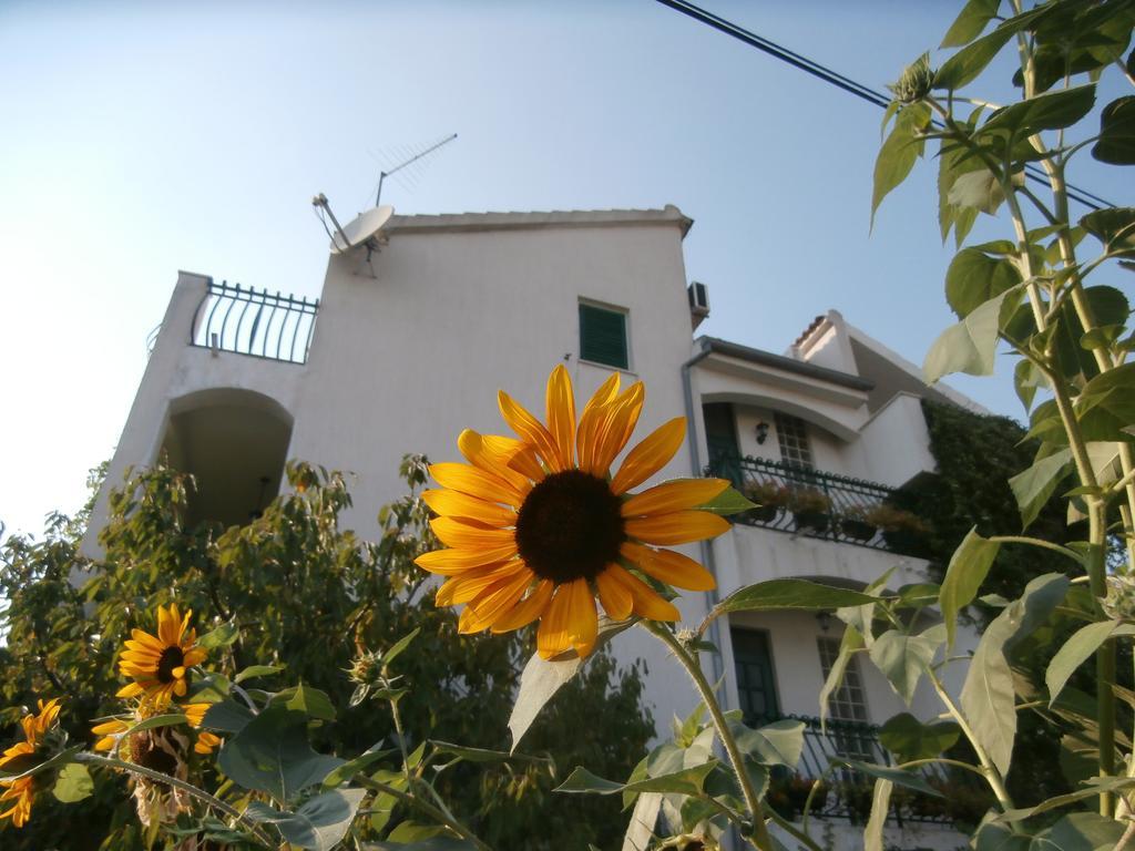 Nada Apartment *