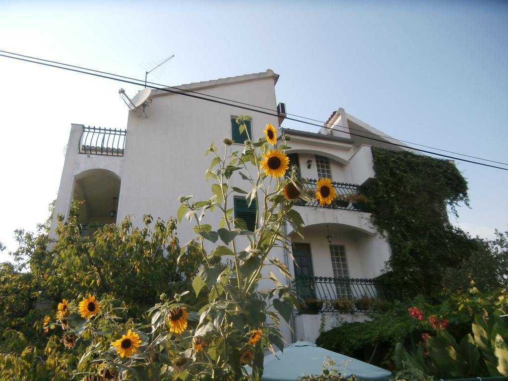 Nada Apartment